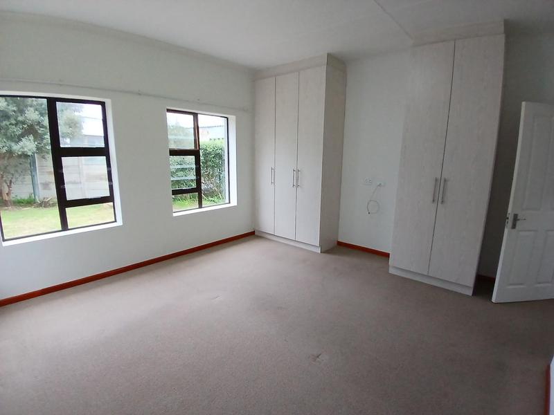 2 Bedroom Property for Sale in Stilbaai Wes Western Cape